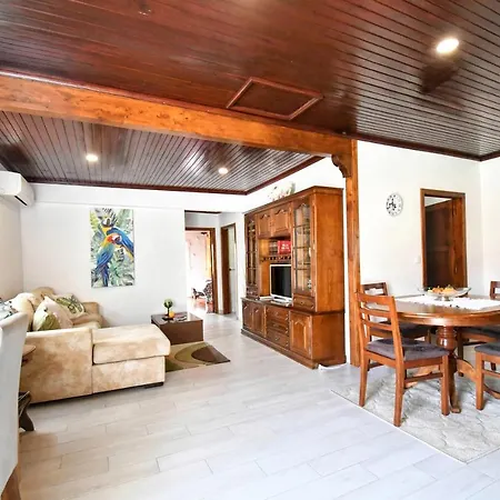 Casa Da Avo 4* פונטה דה לימה